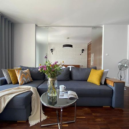 Aravel Suites Wrocław Exteriör bild