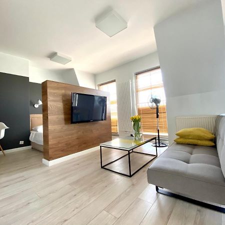 Aravel Suites Wrocław Exteriör bild
