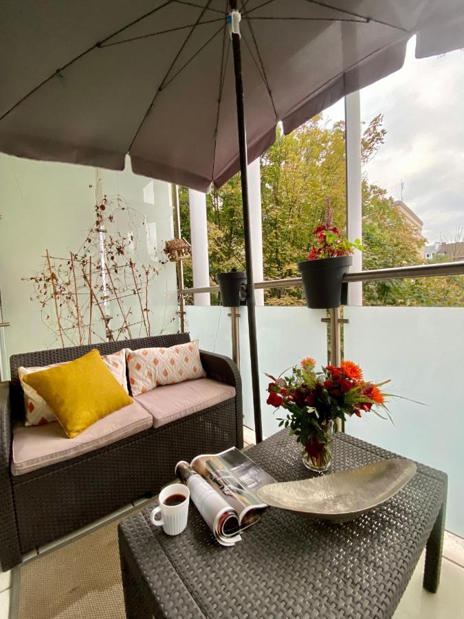 Aravel Suites Wrocław Exteriör bild