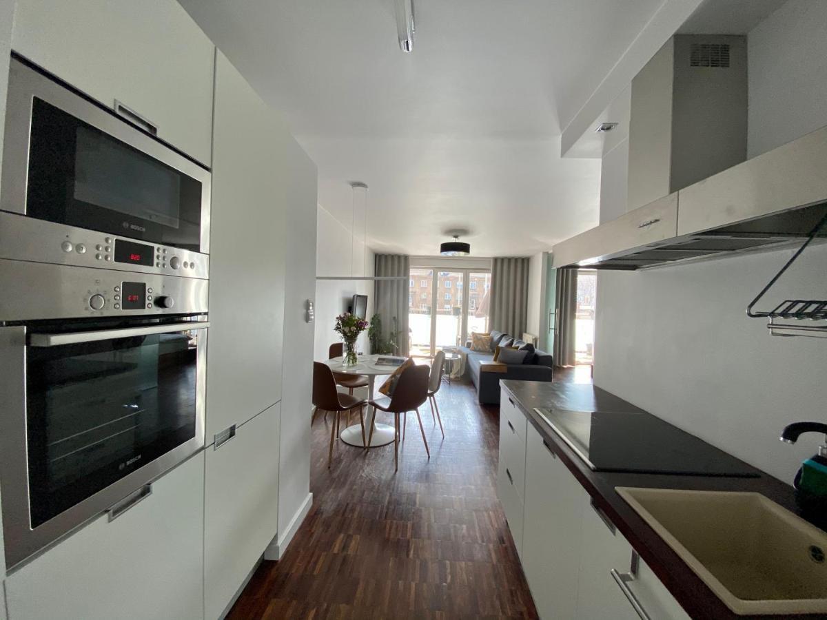 Aravel Suites Wrocław Exteriör bild