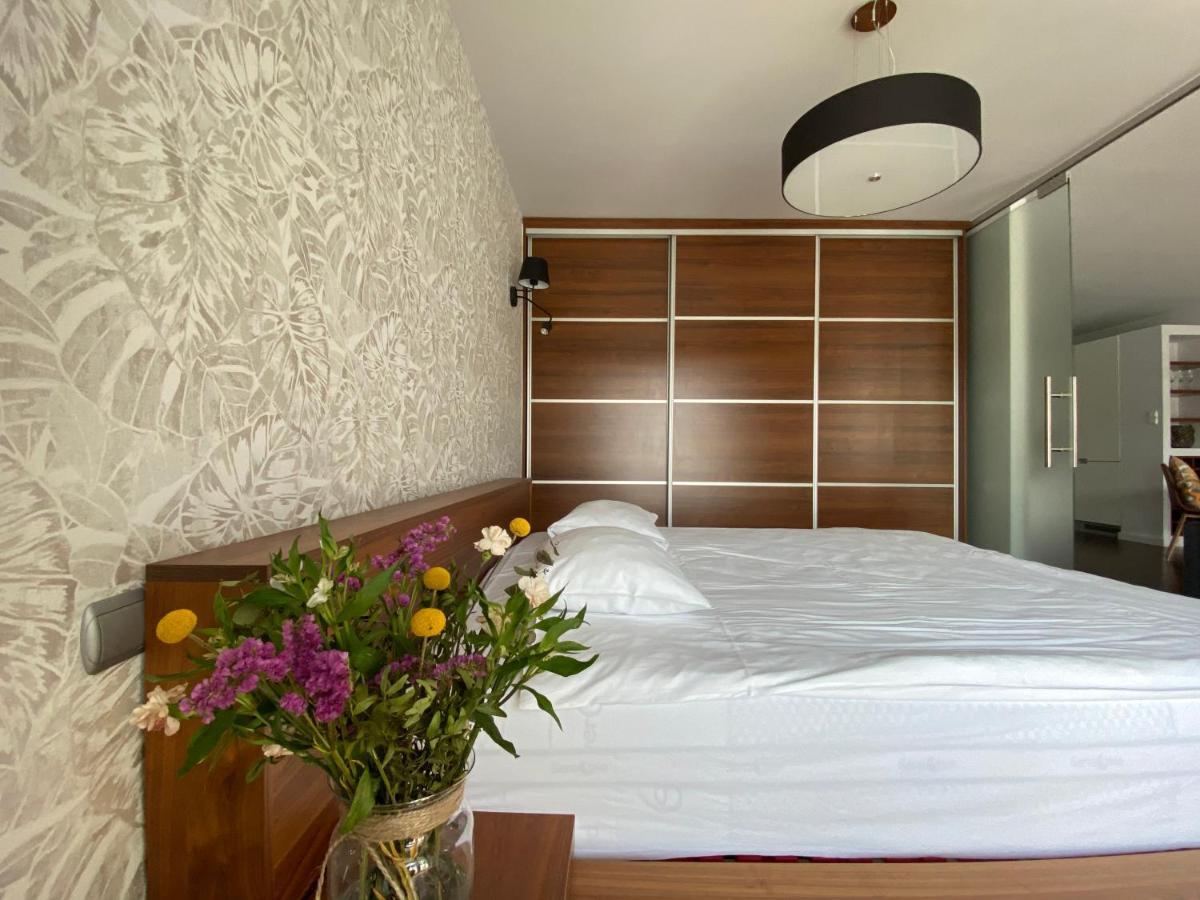 Aravel Suites Wrocław Exteriör bild