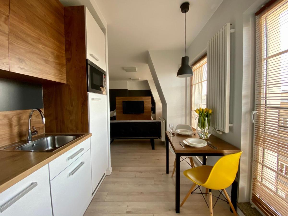 Aravel Suites Wrocław Exteriör bild