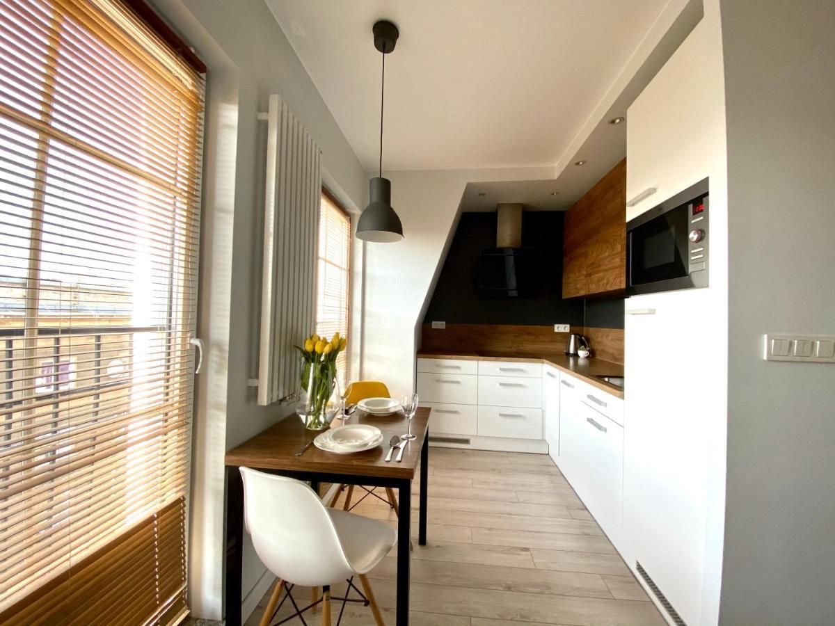 Aravel Suites Wrocław Exteriör bild